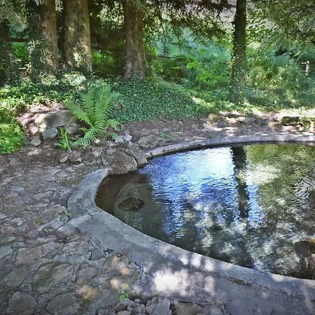 Le Moulin Foulon בית כפרי